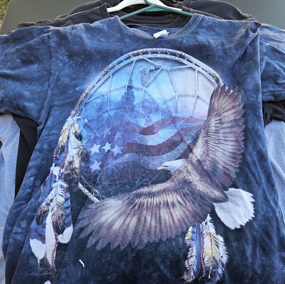 Vintage native American tye dye gildan tee